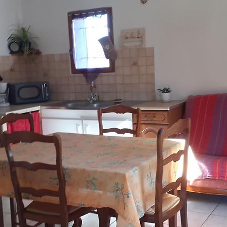 Gites Des Cedres Crestet Exterior foto