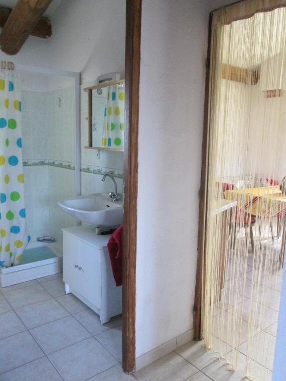 Gites Des Cedres Crestet Exterior foto